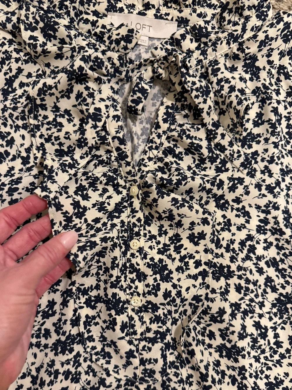 Women’s LOFT Blouses NWOT - Picture 4 of 9